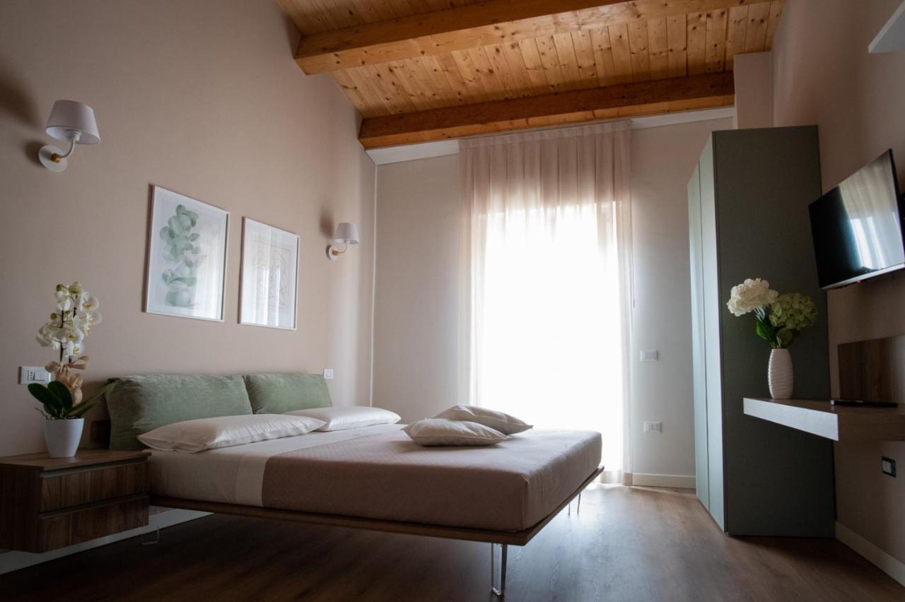 Dimora Donna Dora - Albergo Diffuso San Martino in Pensilis Exterior photo