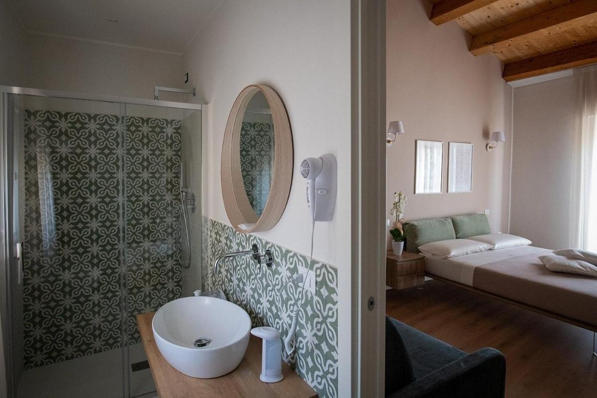 Dimora Donna Dora - Albergo Diffuso San Martino in Pensilis Exterior photo